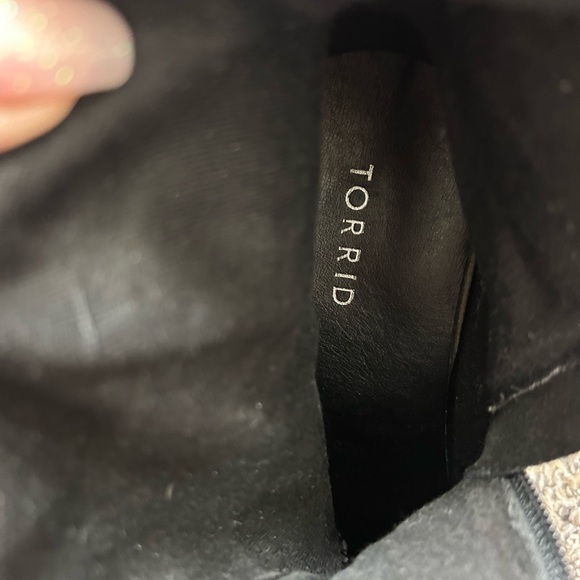 Torrid Suede Heeled Slouchy Wide Calf Boots like new possibly size 10 - Picture 5 of 10